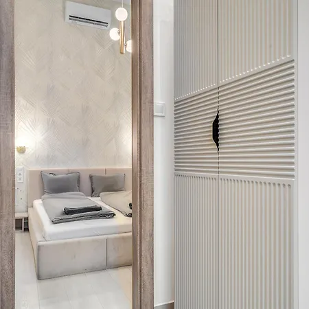 Apartman Opera - D10 *