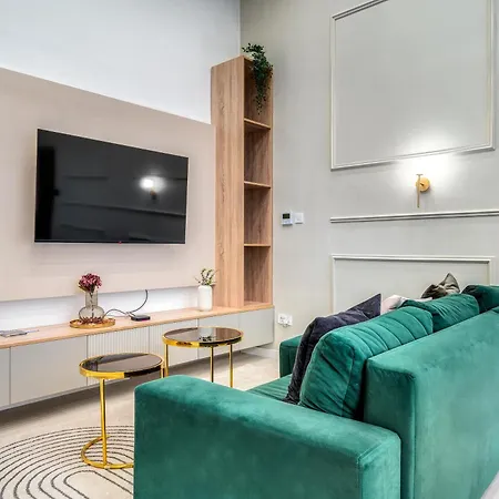 Opera - D10 Apartman *